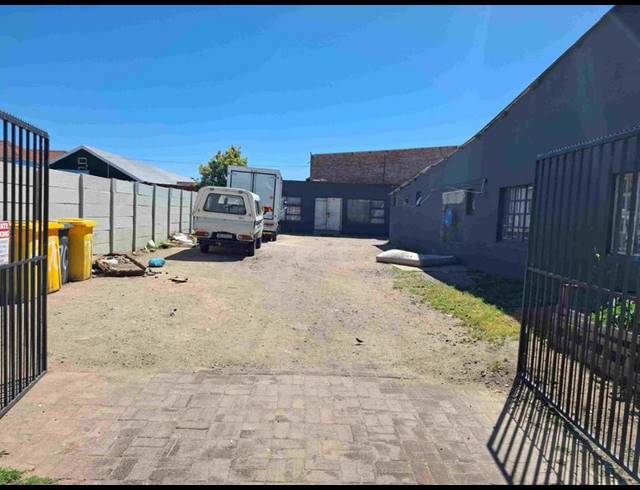 BUSINESS FOR SALE IN PAARL CENTRAL WEST